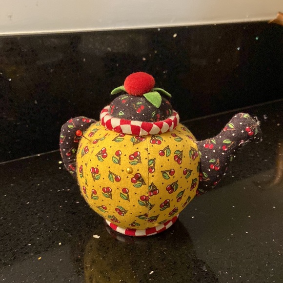 Mary Engelbreit Farmhouse Country Colorful Calico Soft Teapot Pin Cushion - Picture 3 of 8